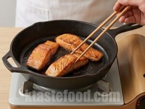 Perfect Salmon Pot Rice at Home Easy Korean Sotbap Recipe