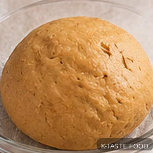Soft cohesive dough for homemade yakgwa